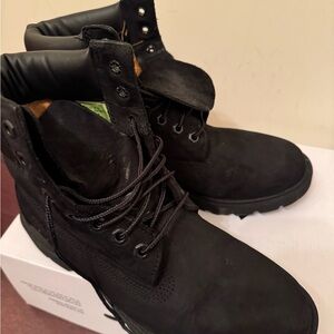 Timberland Men's Black Boots Size 7, 5 M